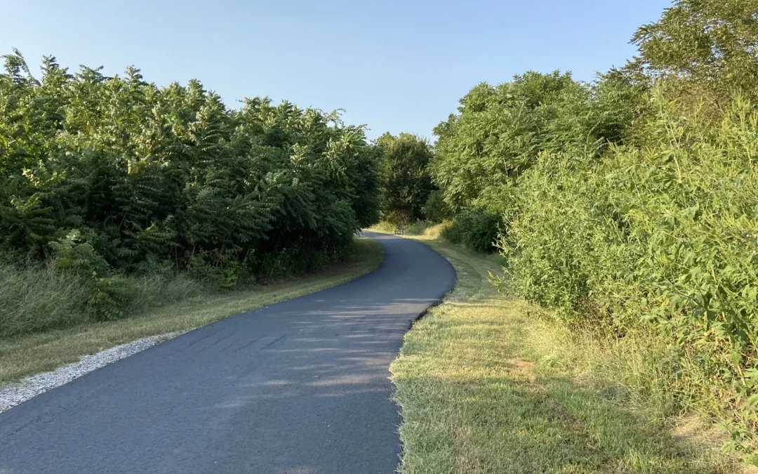 Crystal Lake Park & Walking Trail